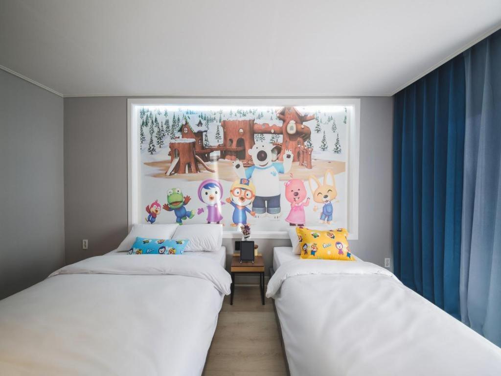 Sallys Jeju Hotel Exteriör bild